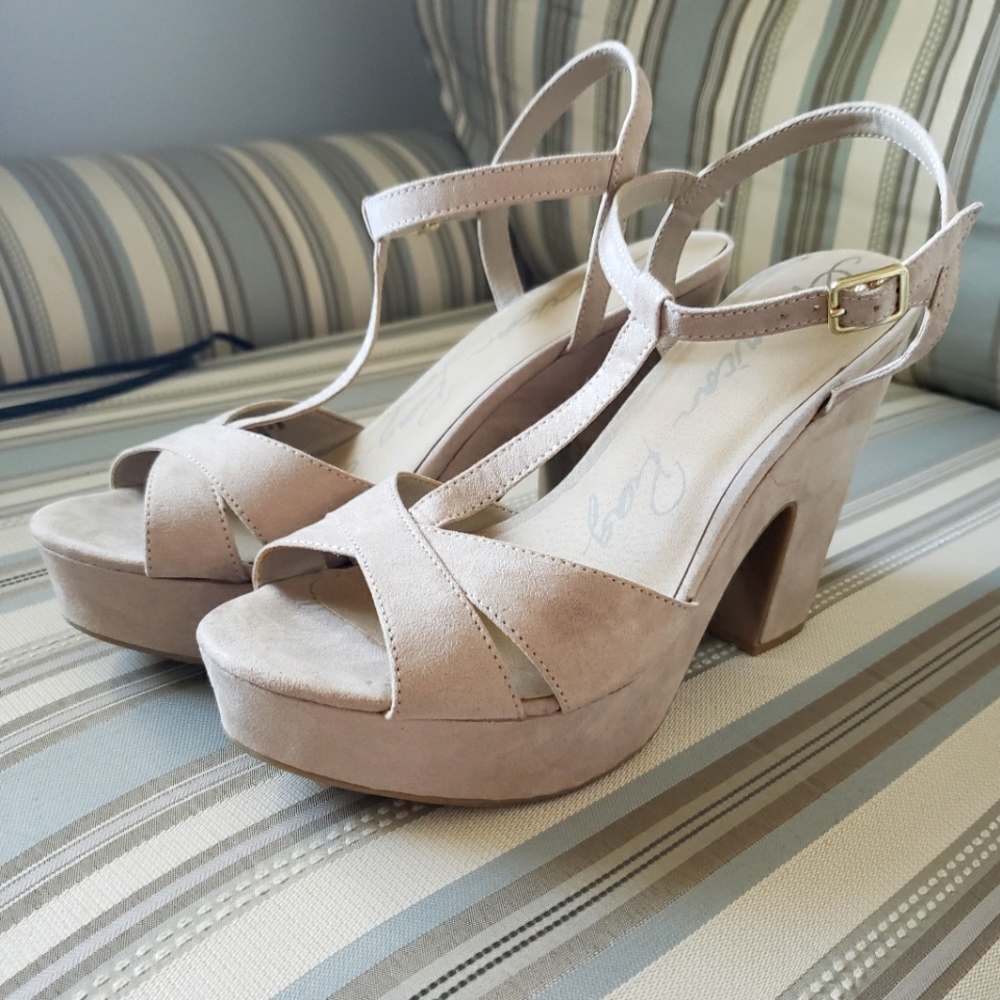 Nude Size 11 Block Heel